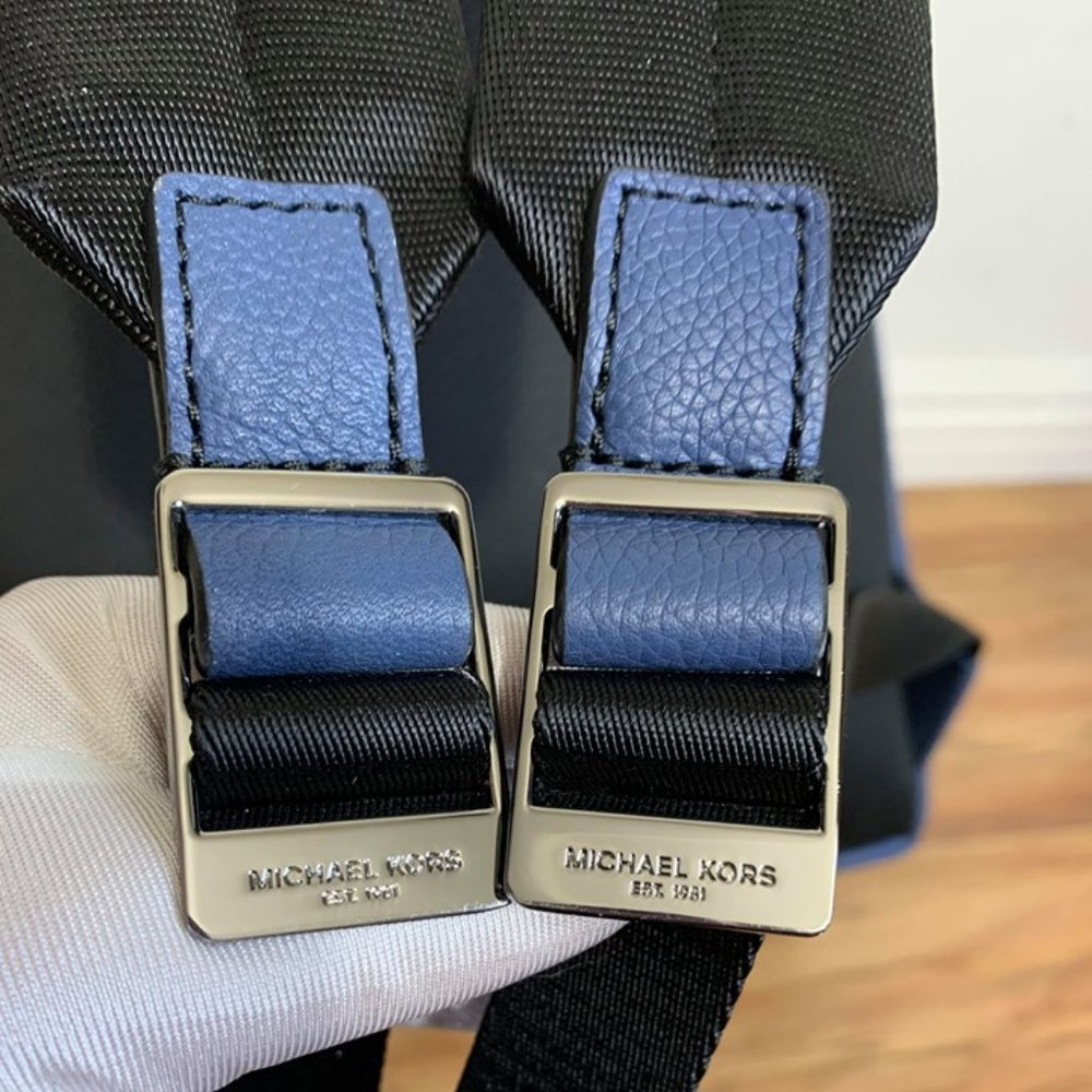 ❤️❤️❤️❤️SOLD❤️❤️❤️❤️💙Michael Kors Leather Backpack💙 - Picture 13 of 17